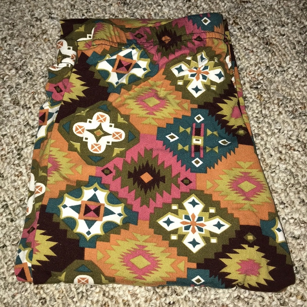 aztec printed leggings
